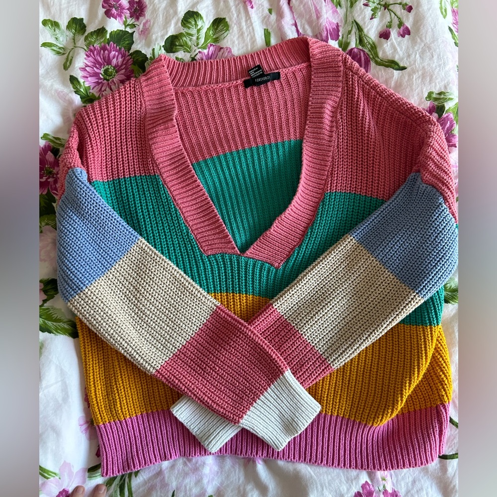 Cute knitted colorblock sweater